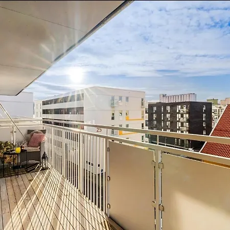 Modern Near The Sea In Apartmán